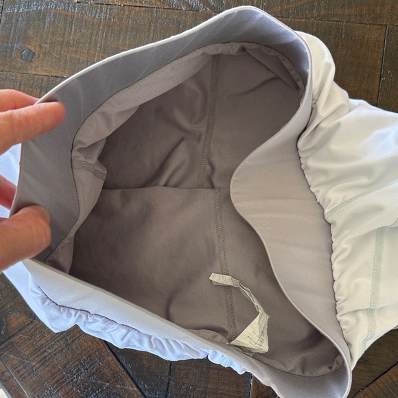 Fabletics Shorts - Picture 7 of 7